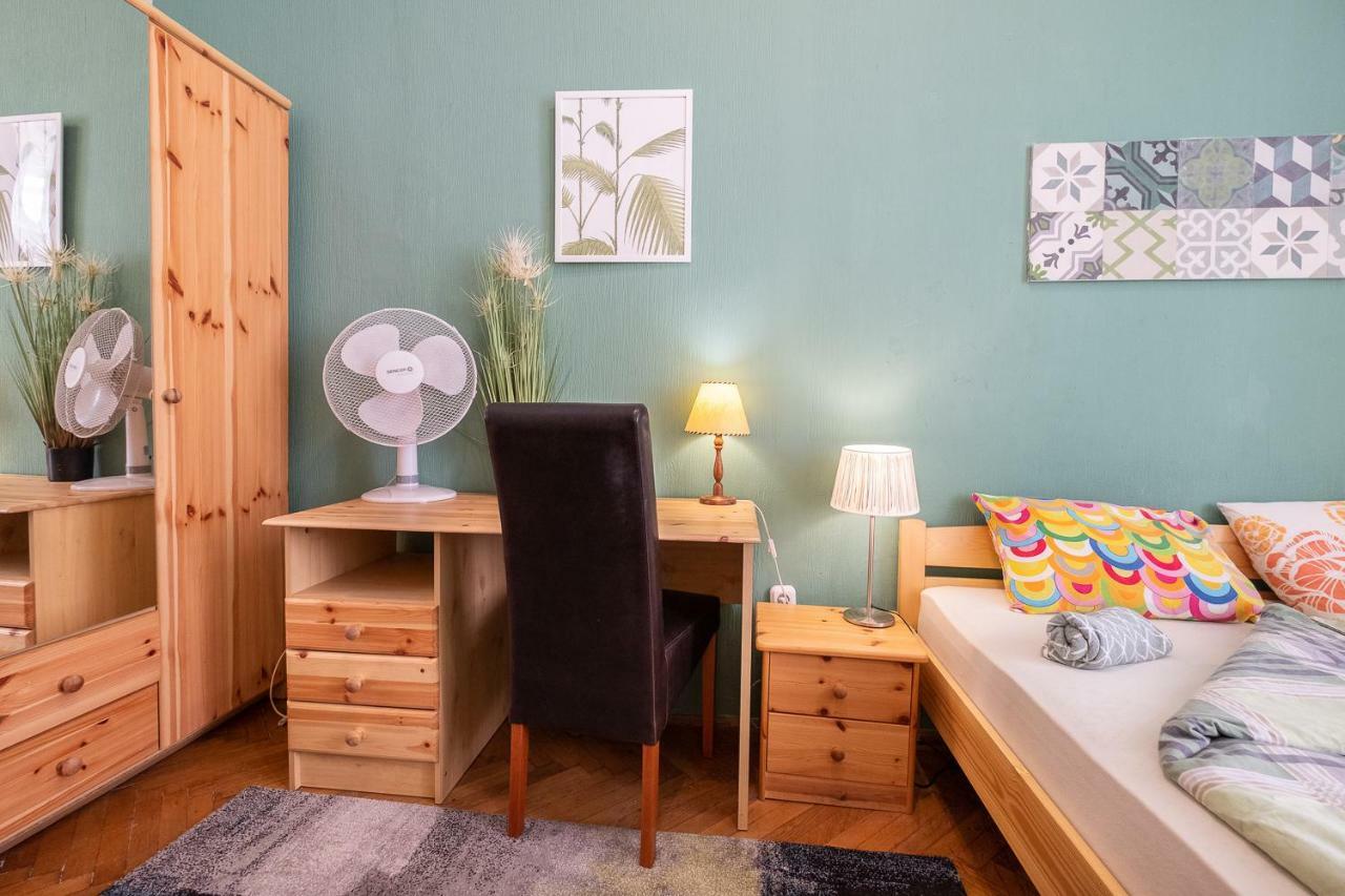 Pesto Hostel Budapest Extérieur photo