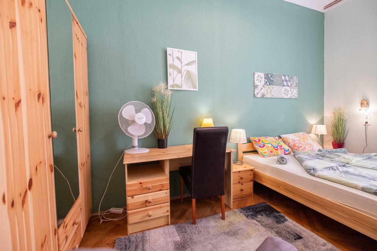 Pesto Hostel Budapest Extérieur photo